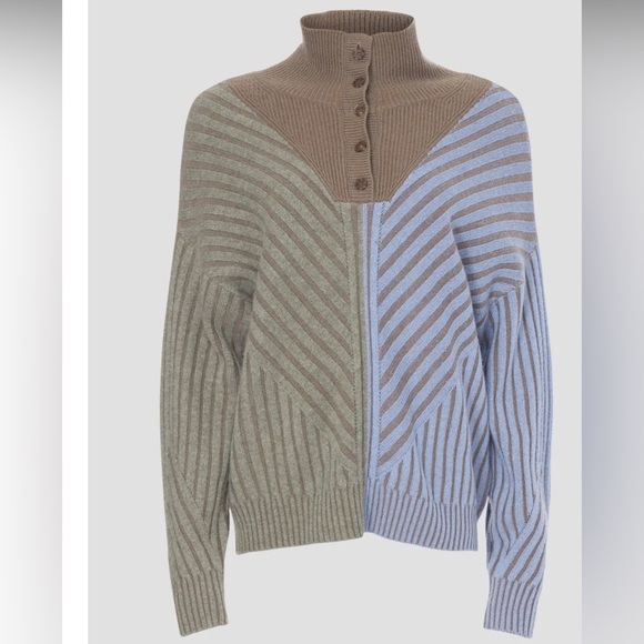 Naadam size small Henley sweater